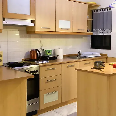 Well Located Bugibba - Happy Apartman *